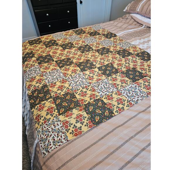 Hand pieced Lap Throw Blanket Topper 100% Cotton, 4.5'x4', NEW 6"x6" square Fall - Picture 2 of 9